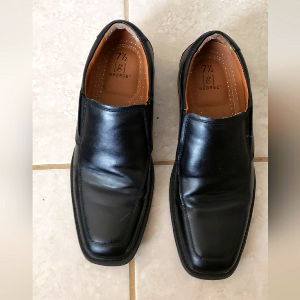 Boys or Mens Georgetown shoes size 7 1/2 used once. I GNC